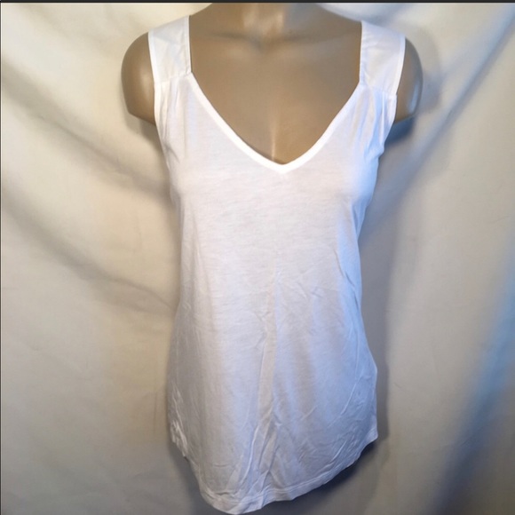 Banana Republic white sleeveless top size M - Picture 1 of 2